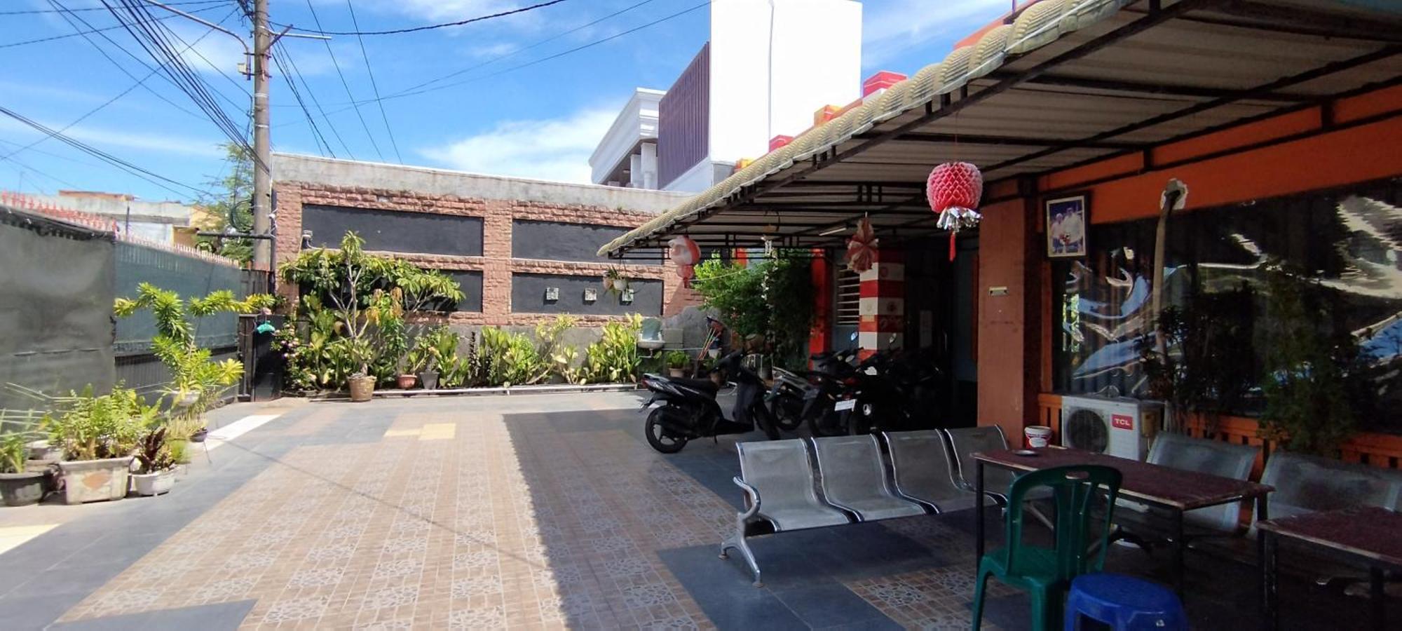 Oyo 94157 '38 Residence Sunggal Exterior photo